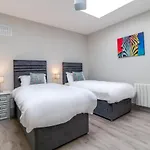 Central Park Apartment 3