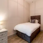 Central Park Apartment 3