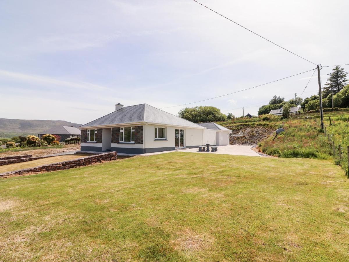 Coolnaharragill Lower Holiday home *