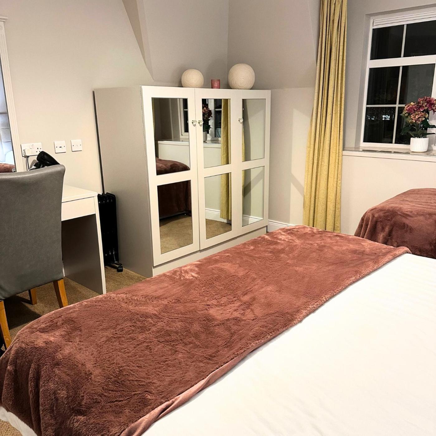 Spacious 2 Bedroom In * Killarney