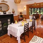 Alderhaven Country Home