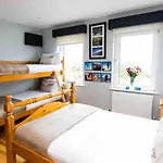 The Mountain Lodge