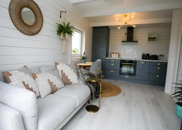 The Paddocks Cabin - Stylish, Cozy & Private