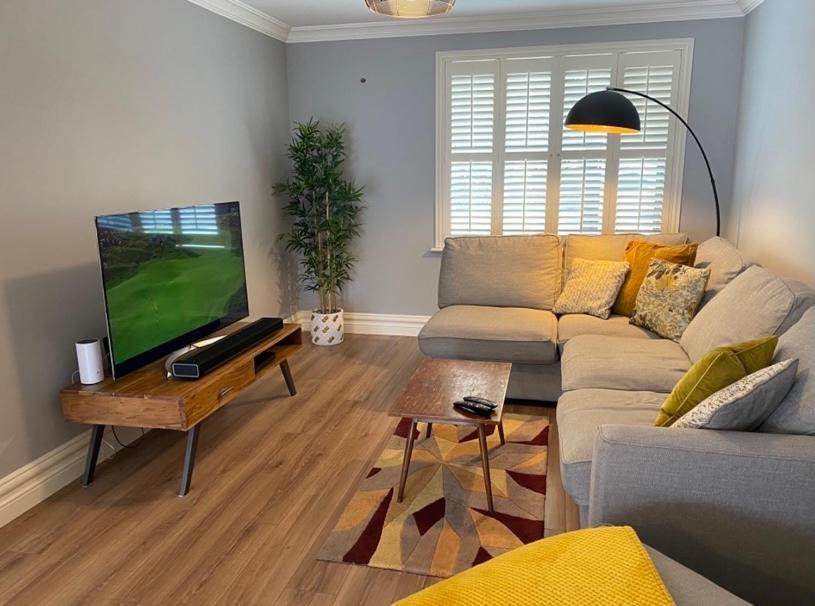 Holiday home Gleanntan House - Beautiful Family Town House