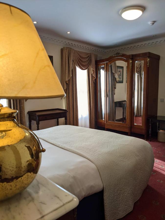Guest house Foley's Townhouse 4*