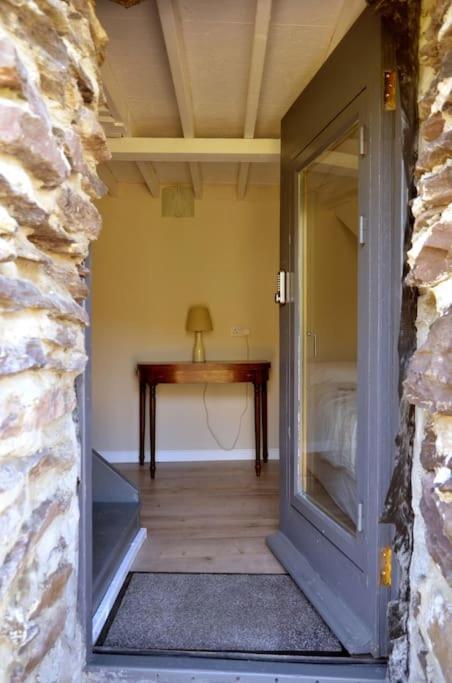 Secluded Nestled In The Beara Peninsula Killarney