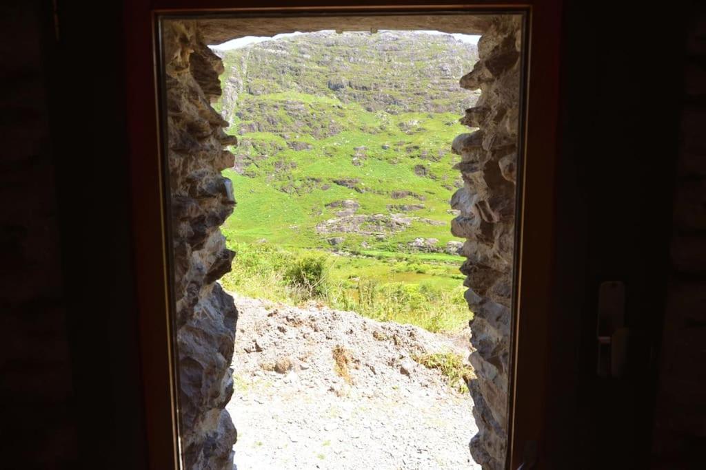 Secluded Nestled In The Beara Peninsula Killarney