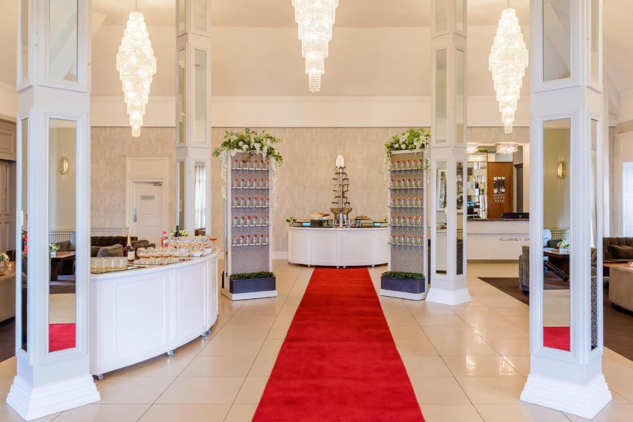 Oaks Hotel