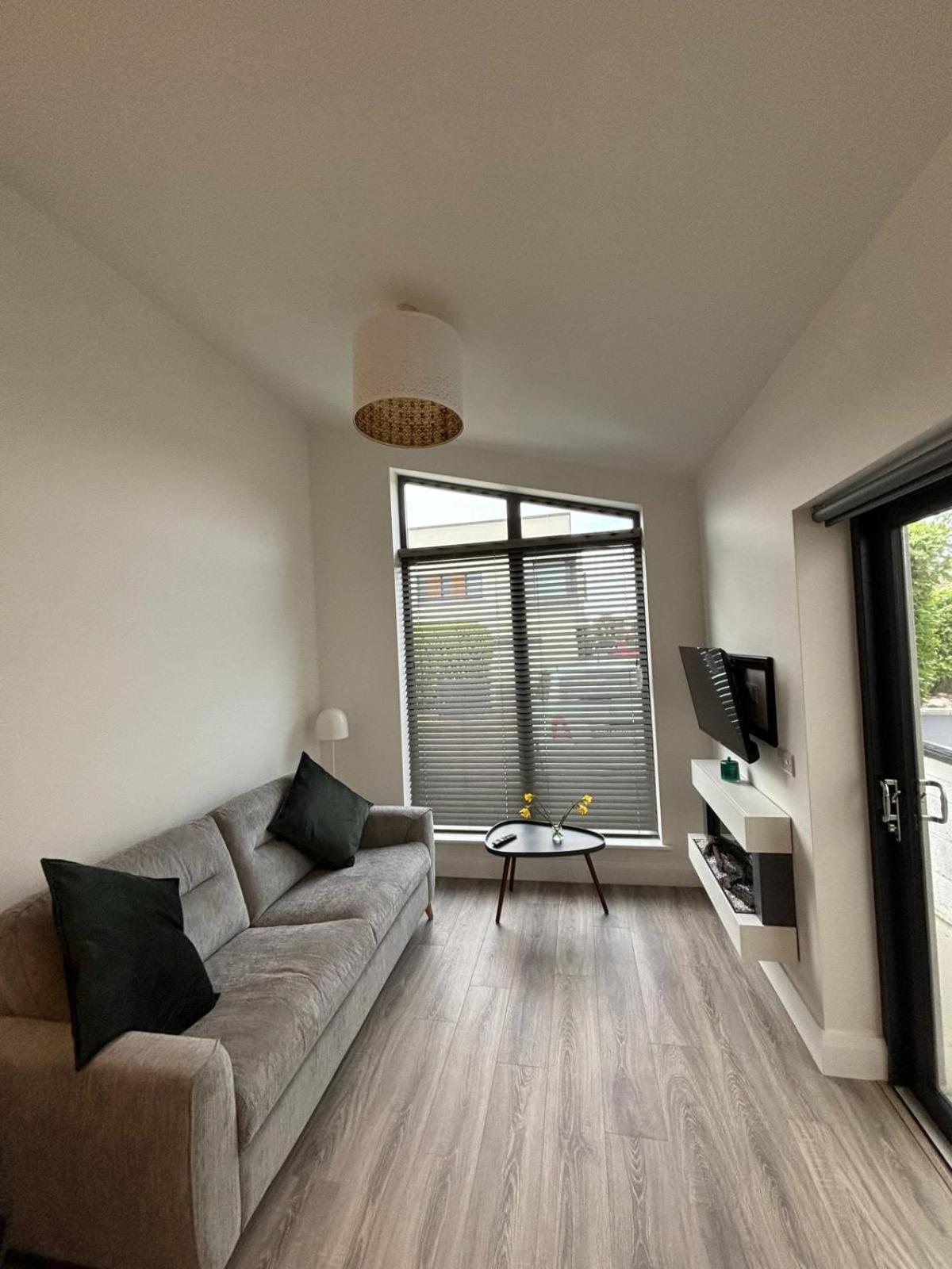 Clifden 1 Bedroom *