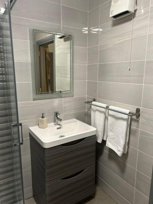 Chapel Place, Town Centre Apartment