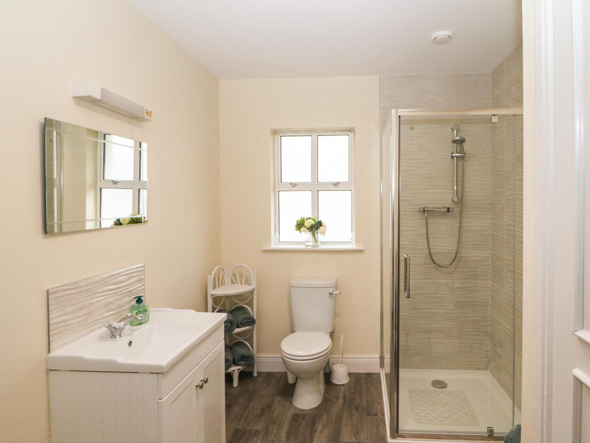 8 Scrahan Place Apartment