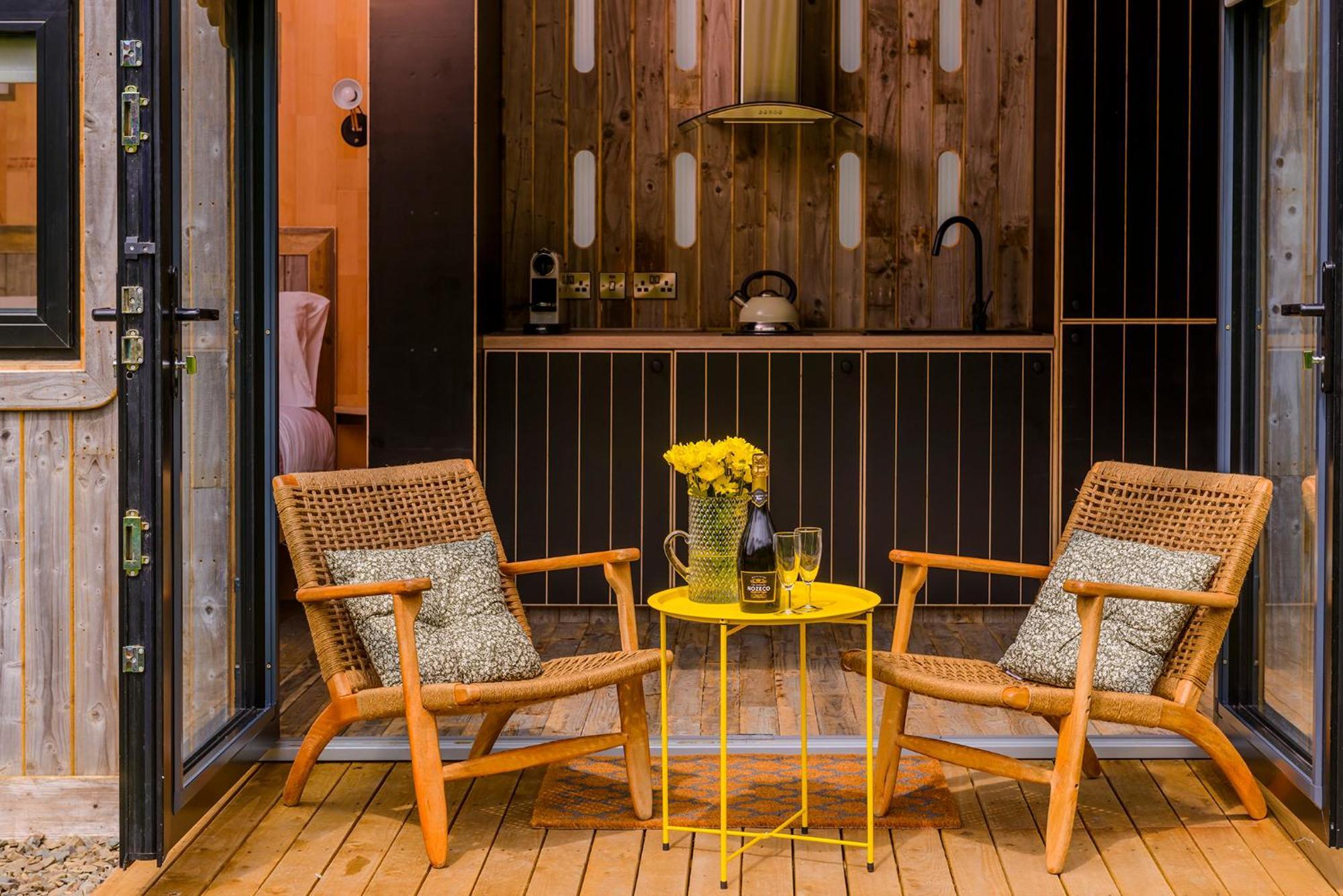 Luxury tent Killarney Glamping At The Grove, Suites And Lodges Killarney