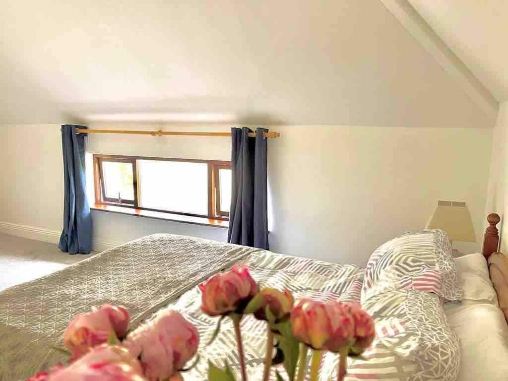 Fionas Thatched Eile Holiday home