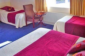 Hotel Beniska House