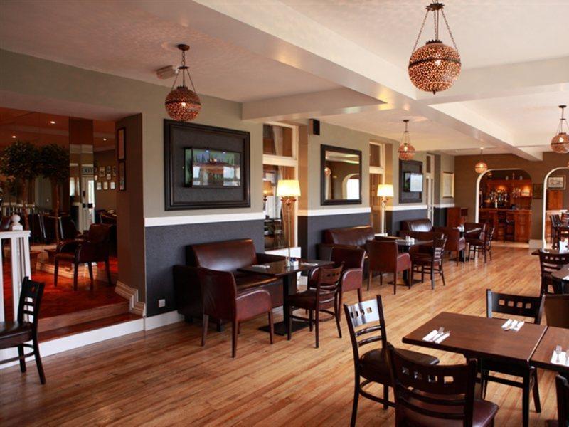 Hotel The Lake 4*