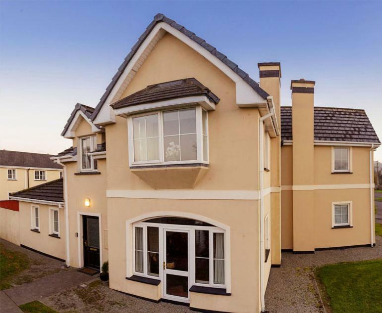 No1 Holiday Village Vacation Holiday home *