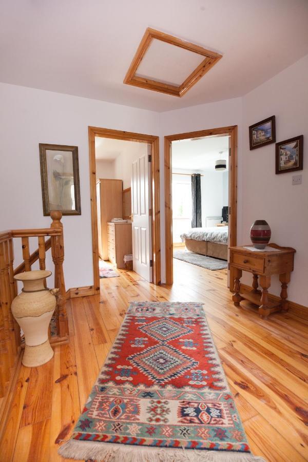 25 Holiday Village * Killarney