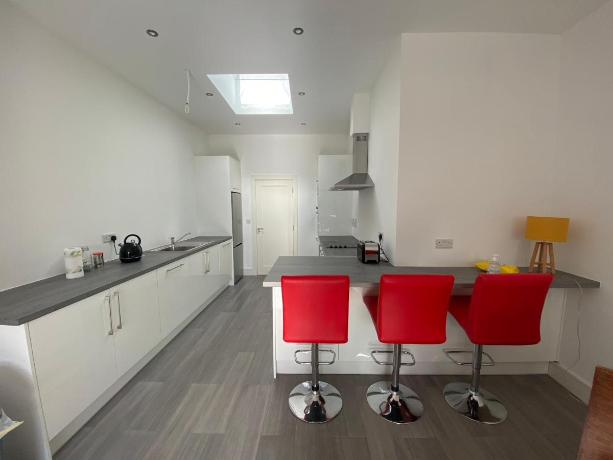 Apt 4 - Silver Spruce
