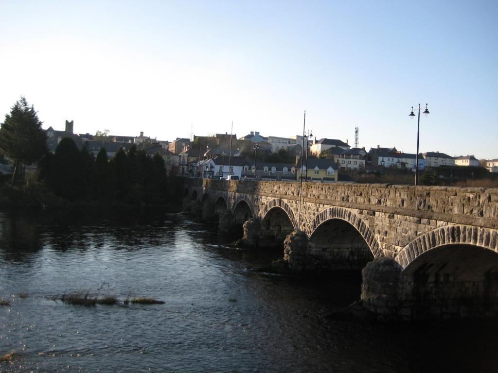 Laune Bridge House Guest 4*