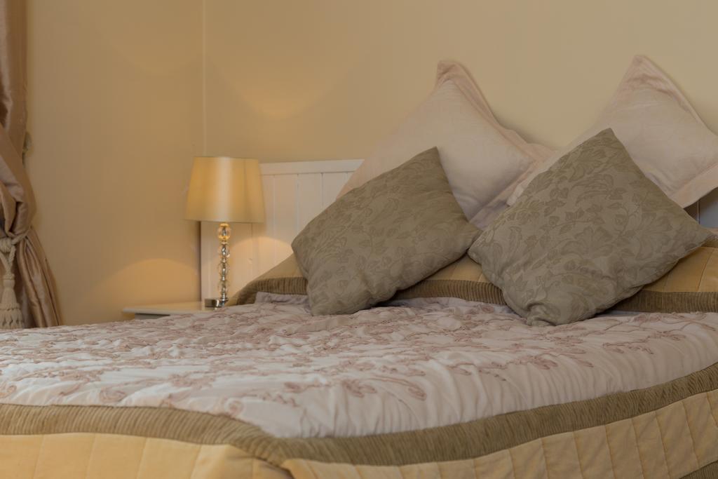 Laune Bridge House Guest Bed & Breakfast 4*